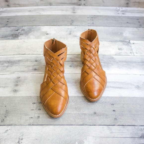 Mi.iM 'Roosevelt' Flats - Picture 6 of 7